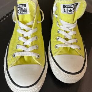 Chuck Taylor All Star Unisex Low Top Shoe (Mens Sz6/Womens Sz8)